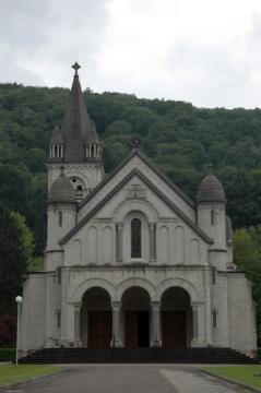 Basilique Sainte Jeanne-Anthide