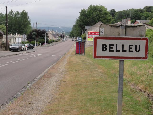 Belleu (Aisne) city limit sign