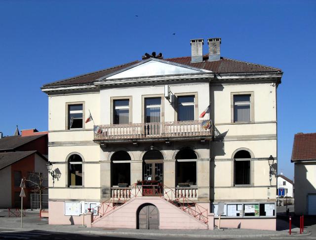 La mairie de Dampierre-les-Bois