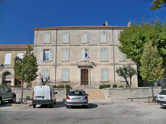 Hôtel de ville à Taulignan (26)