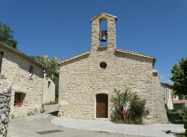 Le Poët-en-Percip (Drôme, France). Église Saint-Simon.