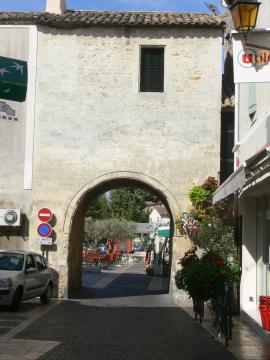 Saint-Paul-Trois-Châteaux - porte Notre-Dame, depuis la ville (intérieur)