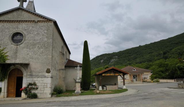 église du XIXe et mairie