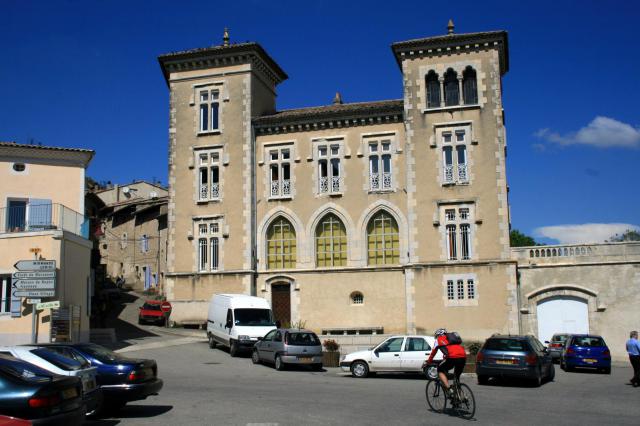 Le château de Montluisant.