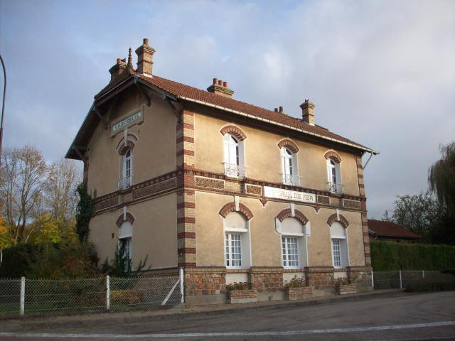 Ancienne gare de Vascoeuil, de la ligne Charleval-Serqueux.