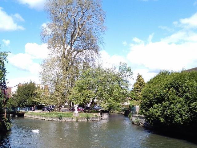 Pont sur la rivière Eure à Louviers (27) - avril 2017