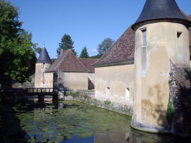 Château de Bézu-la-Forêt en septembre 2009.