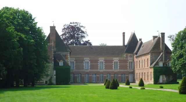 Grandvilliers - Chateau d'Hellenvilliers, XVe, XVIe, XVIIIe et XIXe (ISMH) - Façade nord