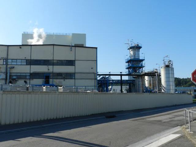 LE GRAND HAMEL, à côté de nassandres, usine de chimie