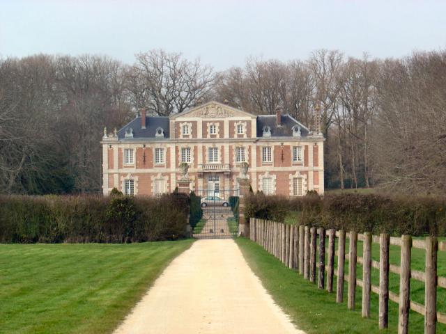 Château du Buisson-Garembourg à Guichainville (27 Eure France -Normandie) - La famille Bence était seigneur du Buisson Garembourg du XVe…