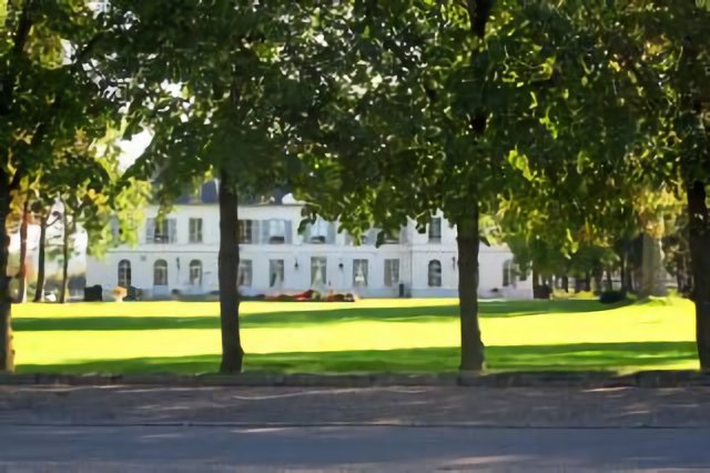 Château-Martot