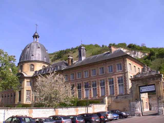 Ancien hospice Saint-Jacques des Andelys (27).