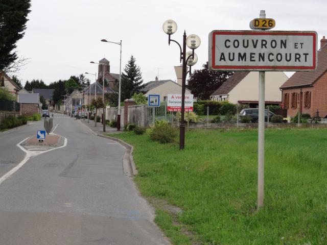 Couvron-et-Aumencourt (Aisne) city limit sign