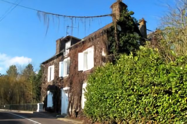 La maison près de la rivière
